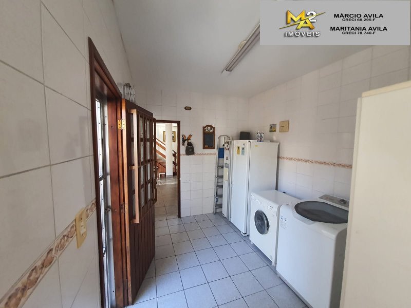 Casa à venda com 4 quartos, 300m² - Foto 19