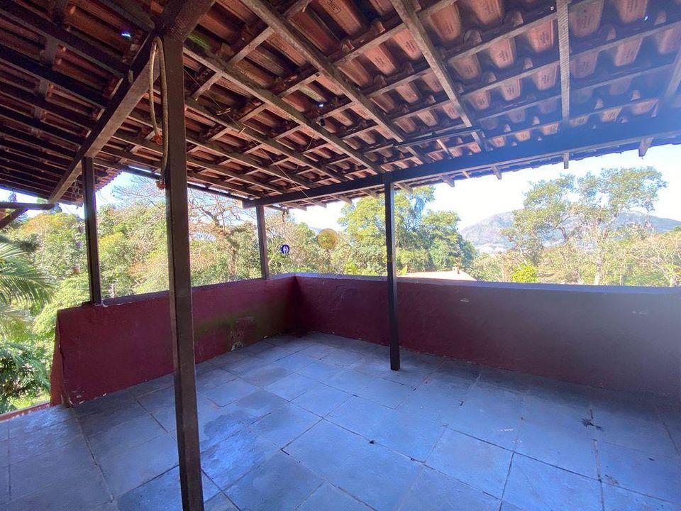 Casa à venda com 4 quartos, 200m² - Foto 18