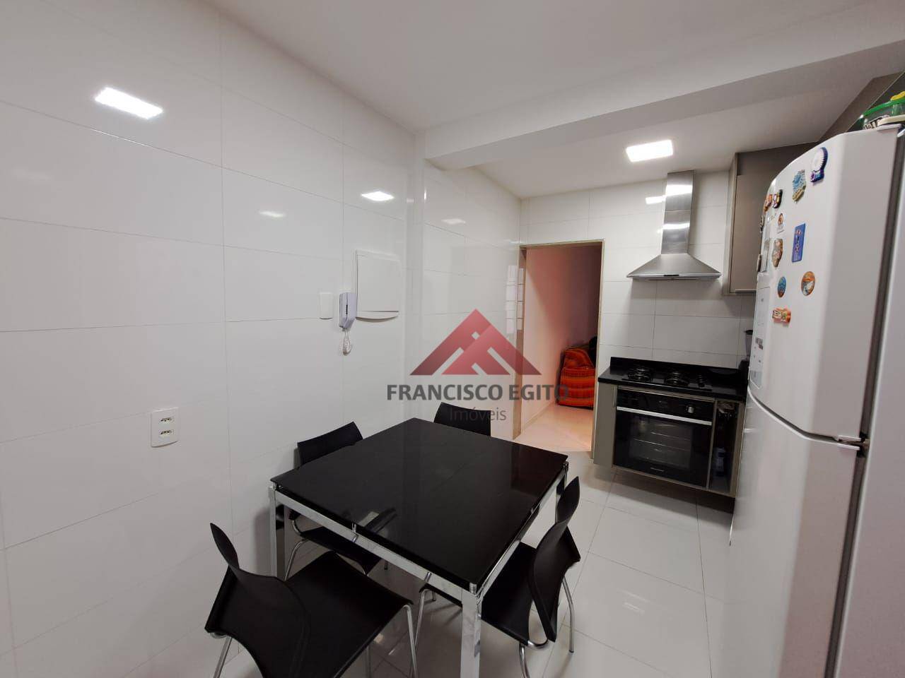 Casa à venda com 2 quartos, 66m² - Foto 8