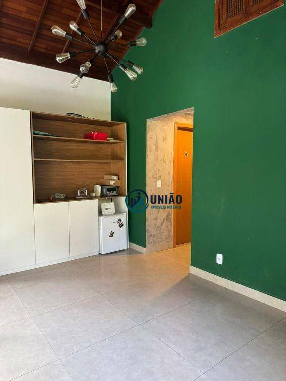 Casa à venda com 4 quartos, 1000m² - Foto 46