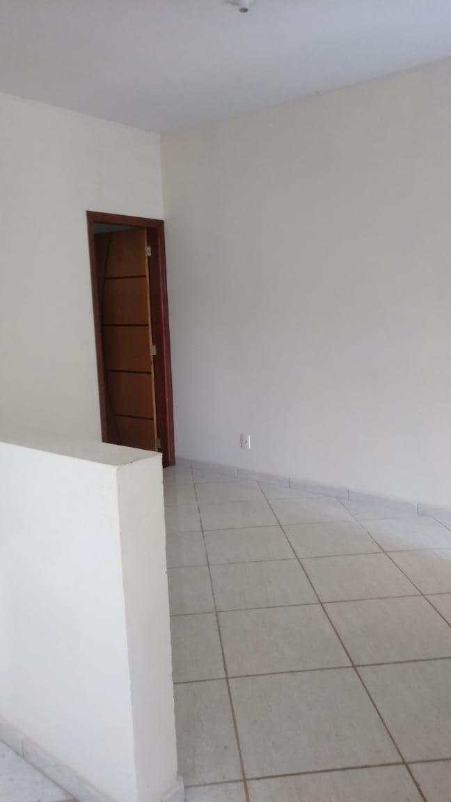 Casa à venda com 1 quarto, 42m² - Foto 4