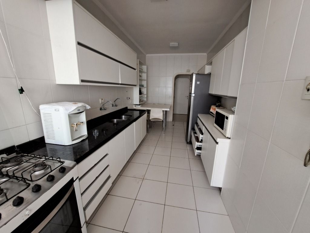 Apartamento à venda com 4 quartos, 200m² - Foto 26