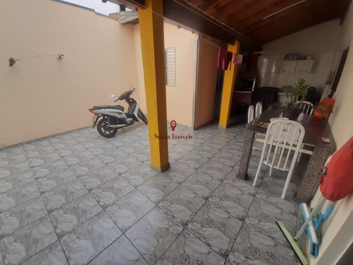 Casa à venda com 3 quartos, 180m² - Foto 16