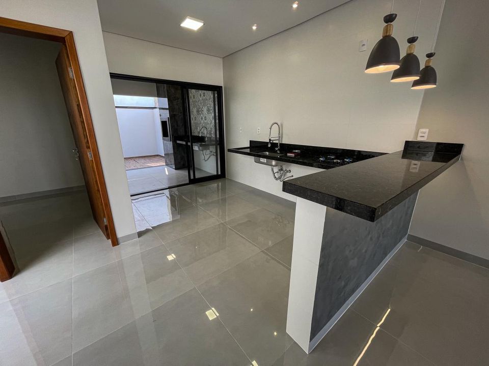 Casa de Condomínio à venda com 3 quartos, 150m² - Foto 2