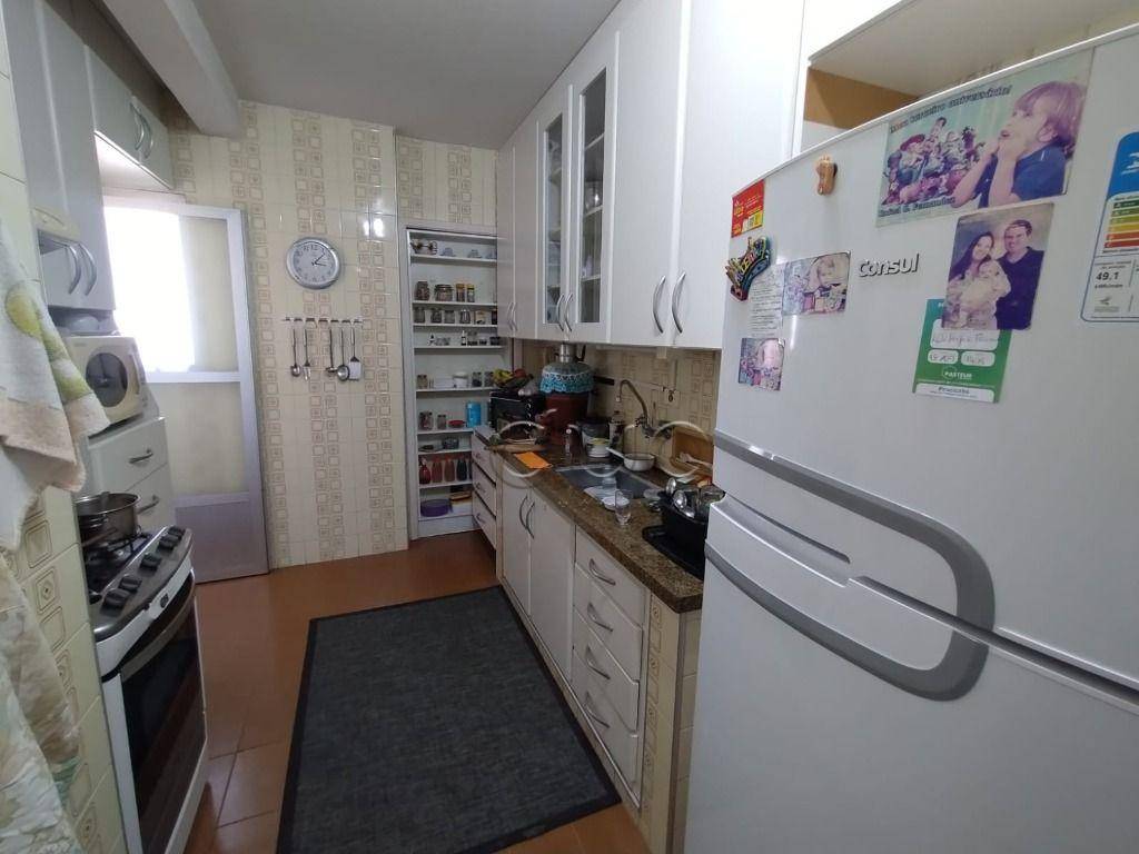 Apartamento para alugar com 3 quartos, 106m² - Foto 12