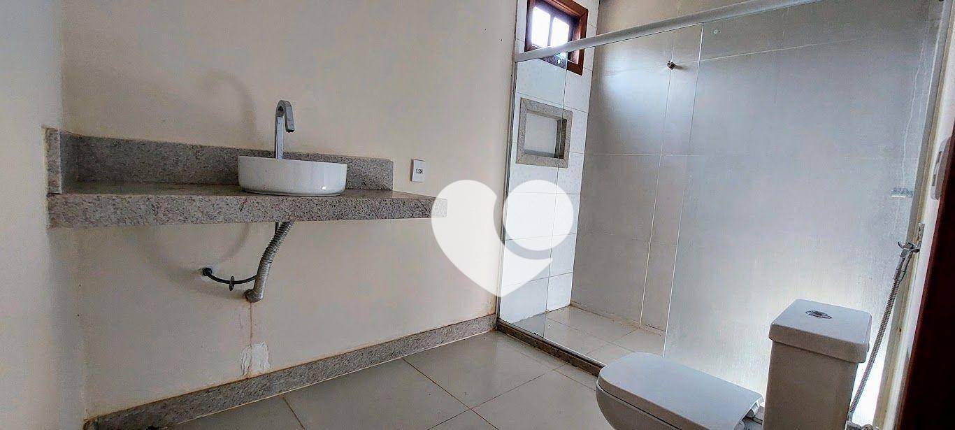 Casa à venda com 2 quartos, 108m² - Foto 13