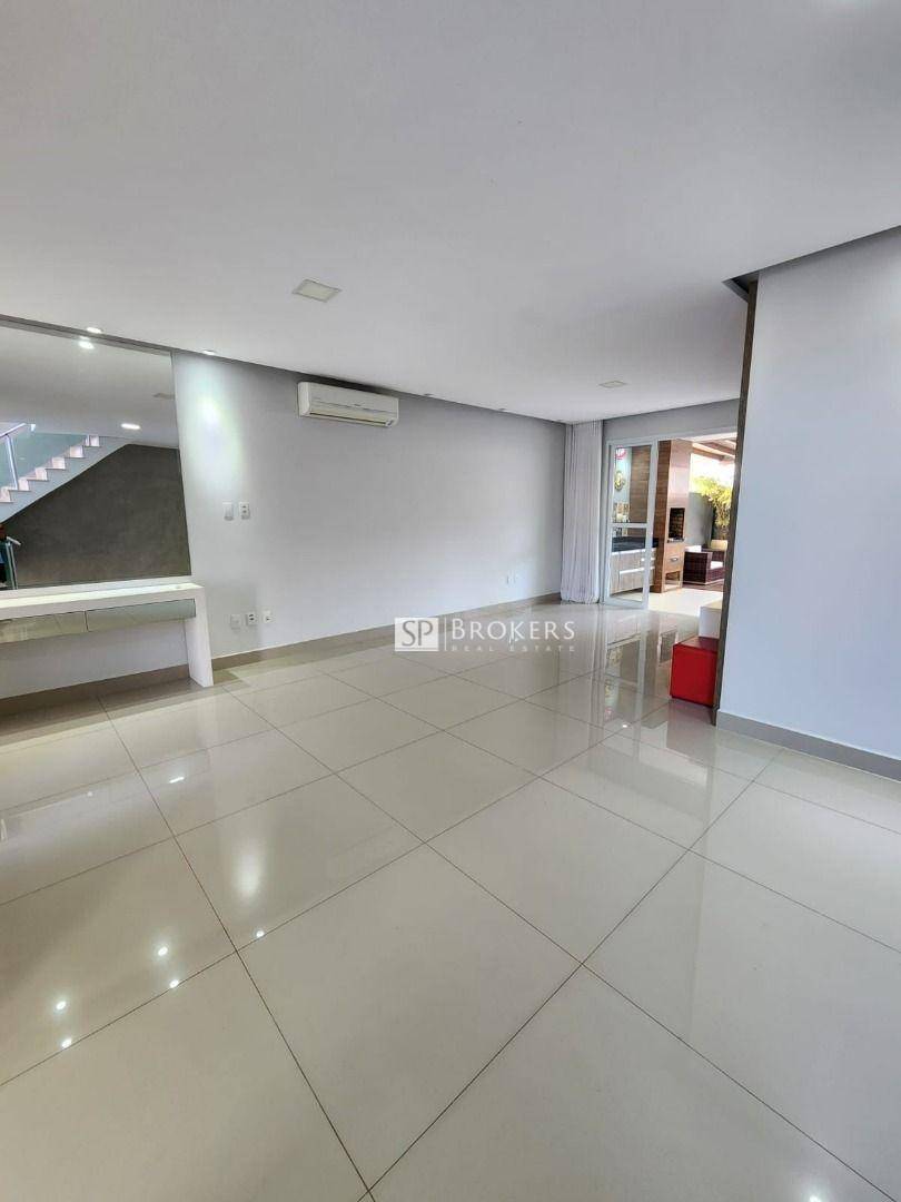 Casa de Condomínio à venda com 3 quartos, 180m² - Foto 2