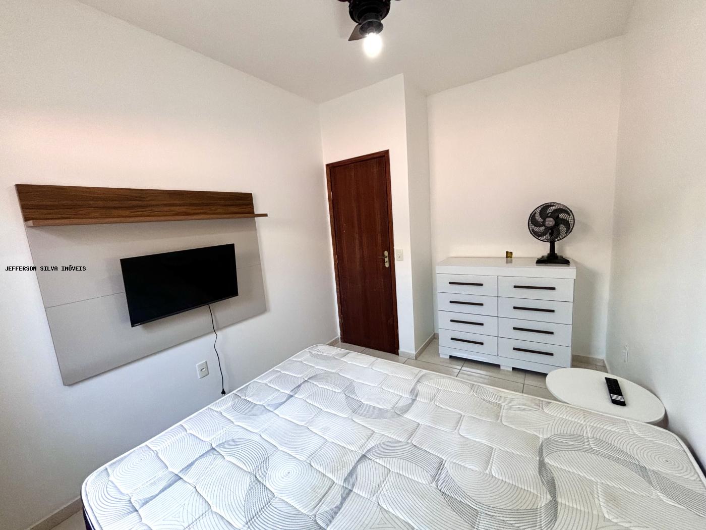 Casa à venda com 2 quartos, 55m² - Foto 18