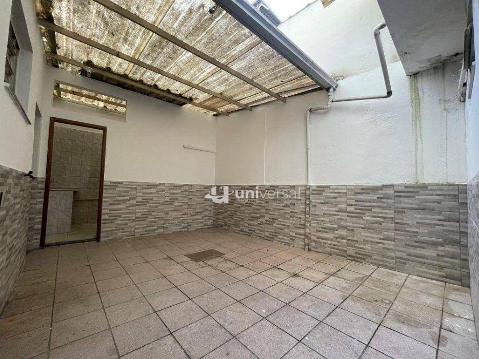 Apartamento para alugar com 3 quartos, 130m² - Foto 14