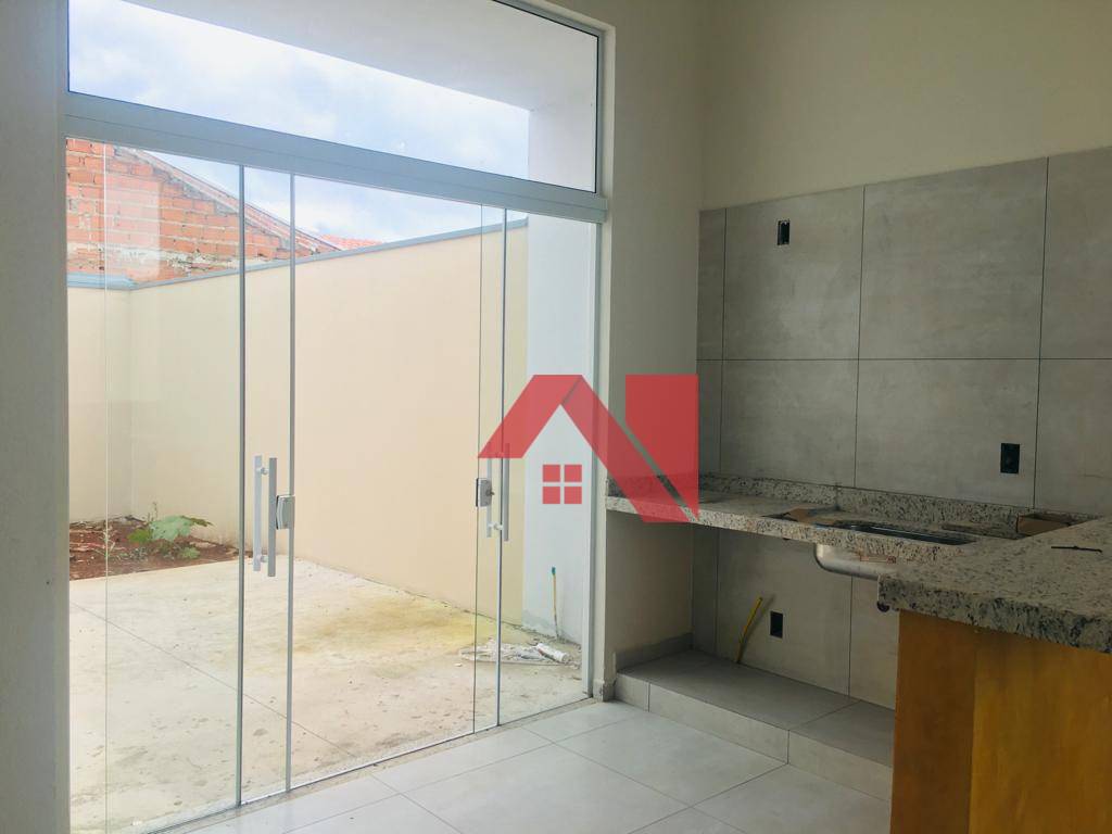 Casa à venda com 2 quartos, 63m² - Foto 18