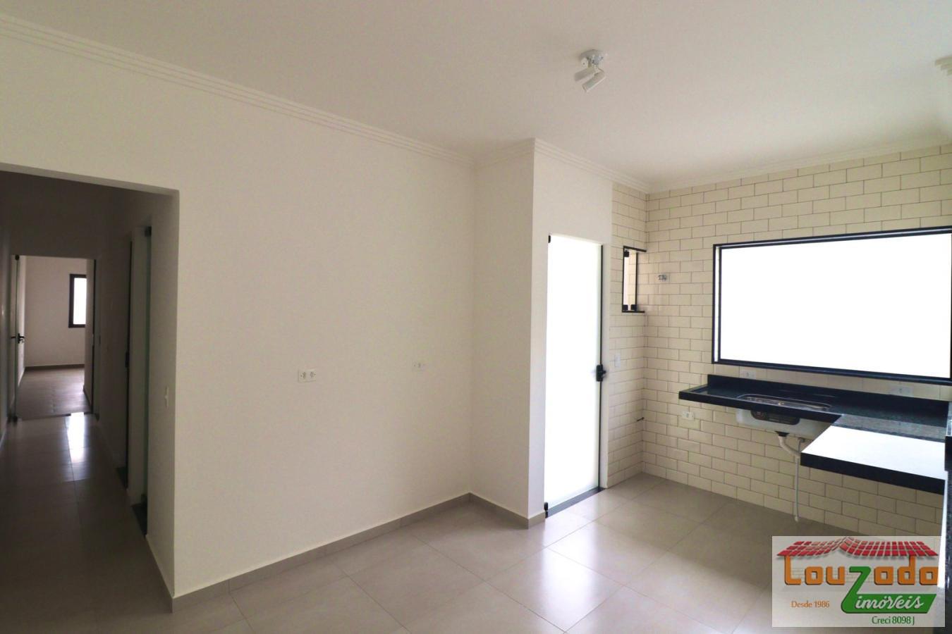 Casa à venda com 3 quartos, 160m² - Foto 4