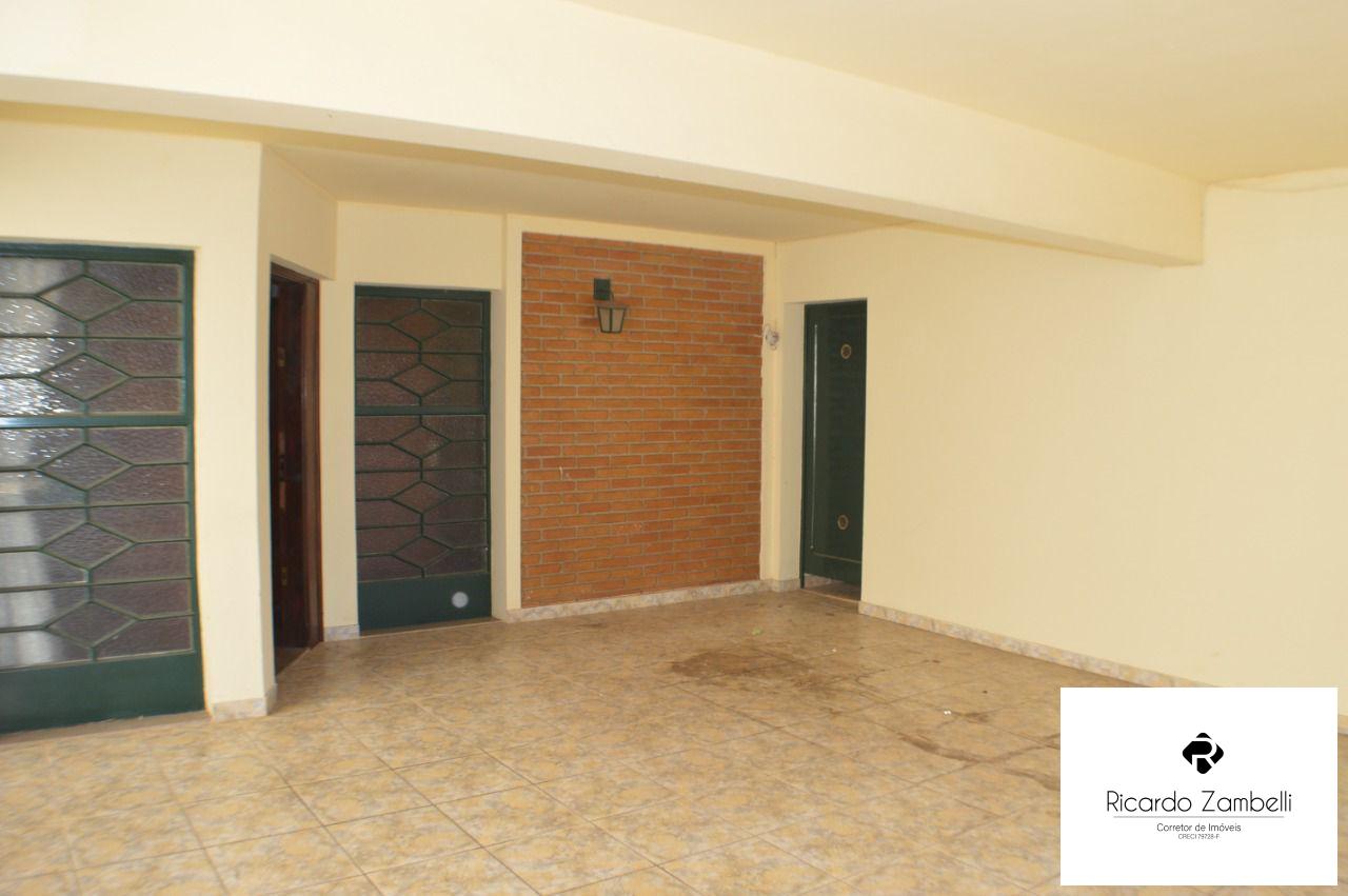 Casa à venda com 3 quartos, 300m² - Foto 3