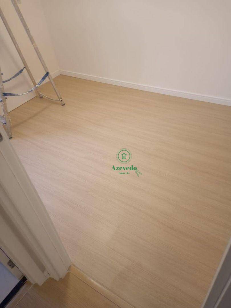 Apartamento à venda com 2 quartos, 38m² - Foto 11