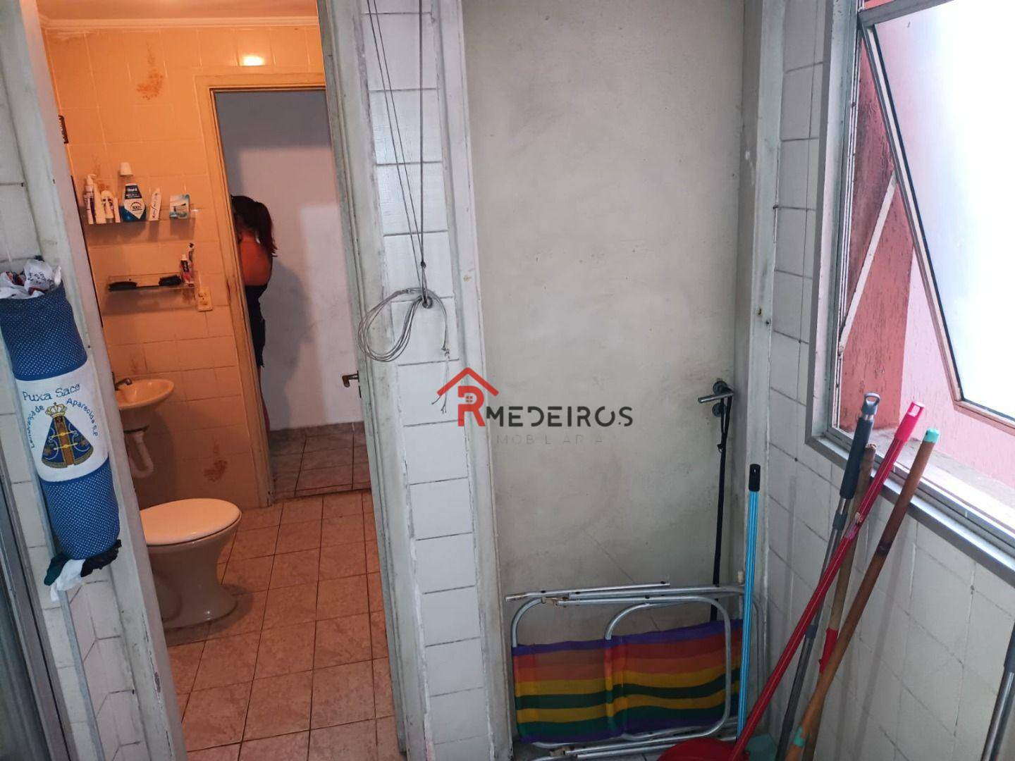 Apartamento à venda com 2 quartos, 70m² - Foto 18