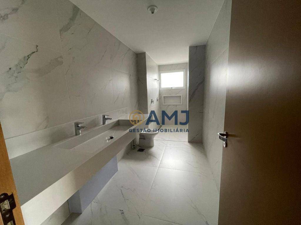 Apartamento à venda com 3 quartos, 244m² - Foto 15