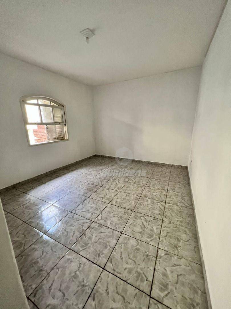 Casa à venda com 3 quartos, 234m² - Foto 8