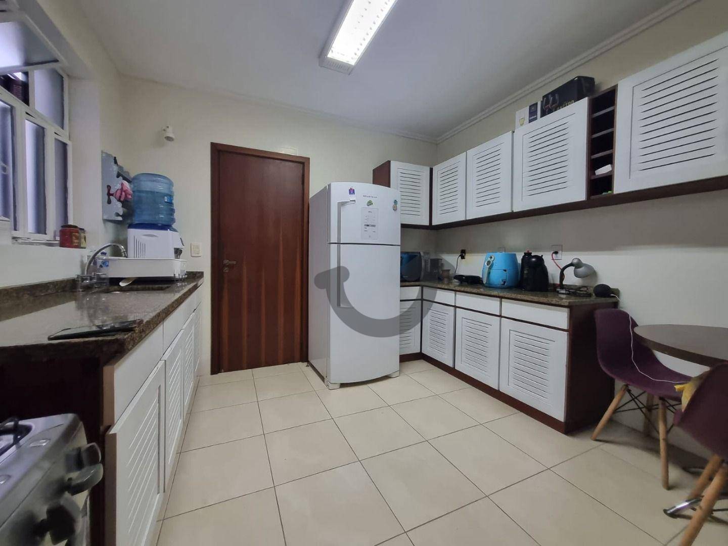 Apartamento à venda com 3 quartos, 156m² - Foto 13