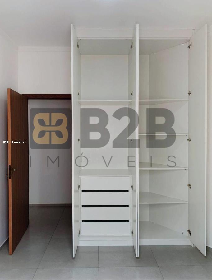 Casa à venda com 3 quartos, 118m² - Foto 11