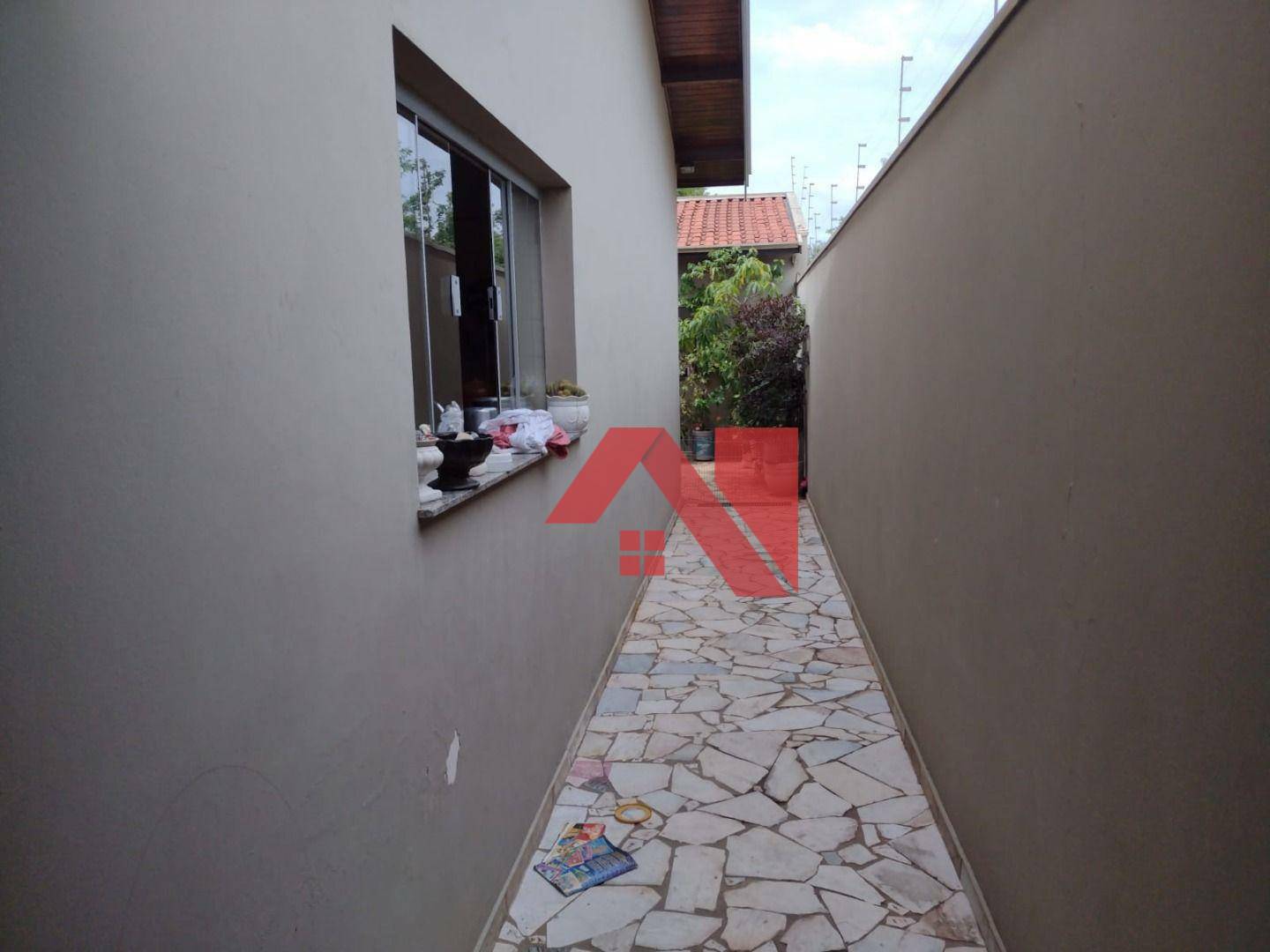 Casa à venda com 4 quartos, 263m² - Foto 3