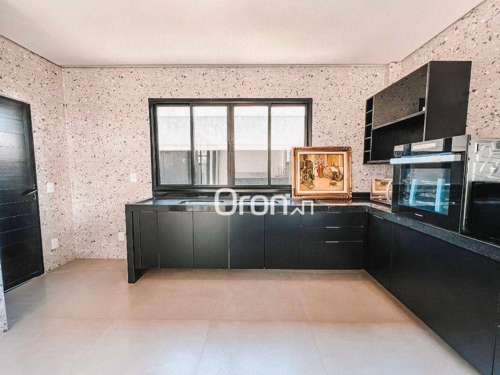 Sobrado à venda com 4 quartos, 330m² - Foto 11