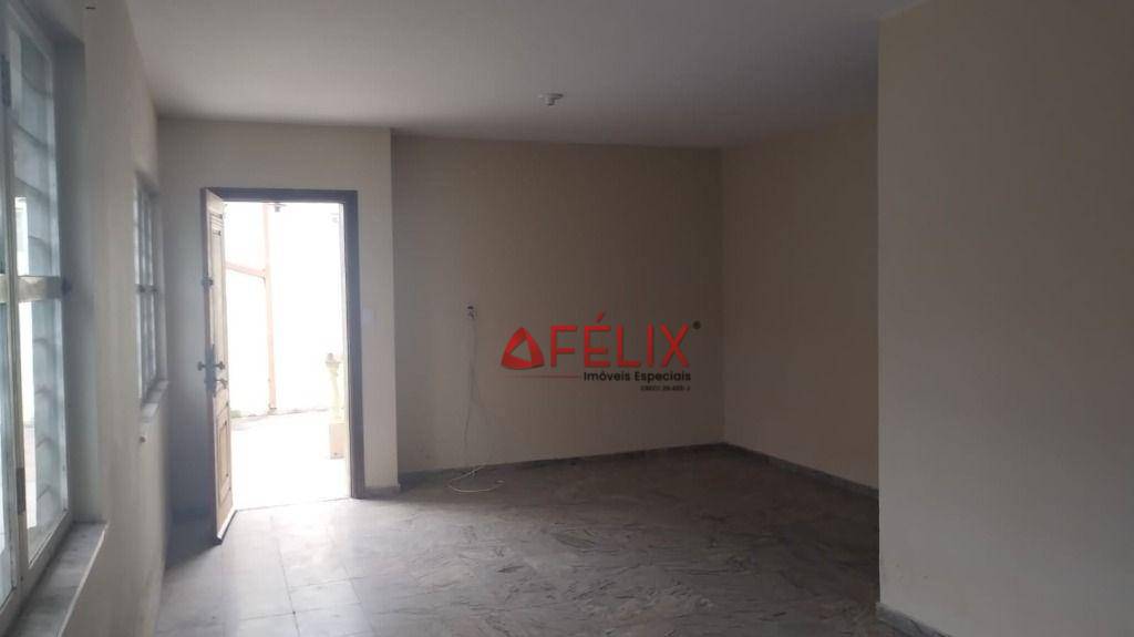 Casa à venda e aluguel com 4 quartos, 262m² - Foto 9