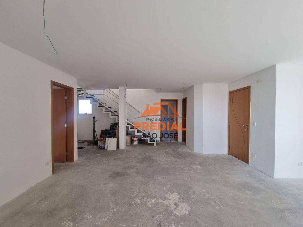 Apartamento à venda com 4 quartos, 238m² - Foto 6