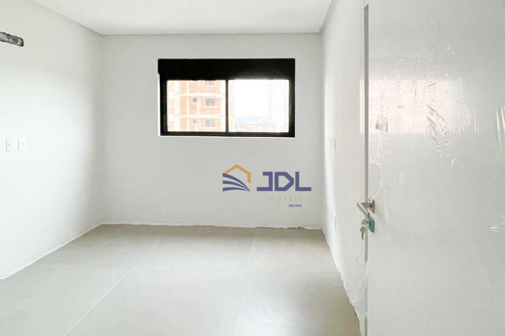 Apartamento à venda com 3 quartos, 173m² - Foto 17