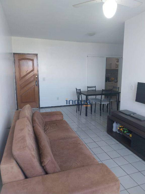 Apartamento à venda com 3 quartos, 83m² - Foto 2