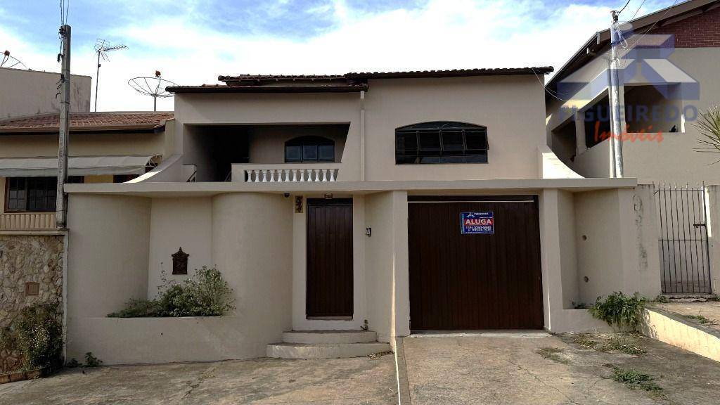 Casa, 3 quartos - Foto 1