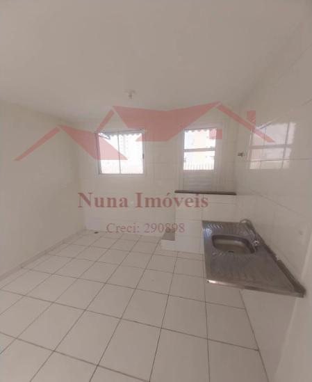 Apartamento para alugar com 2 quartos, 35m² - Foto 10