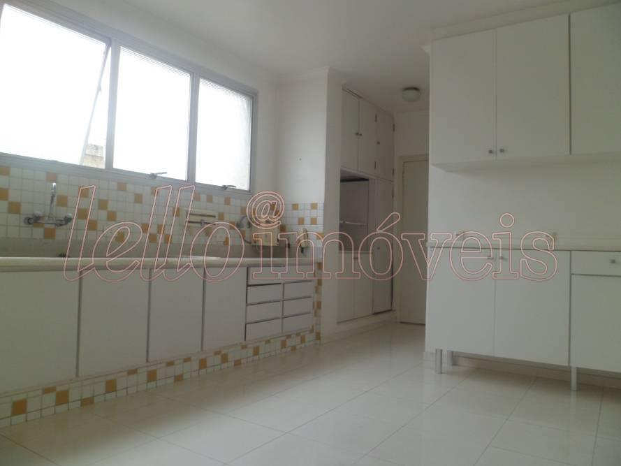 Apartamento para alugar com 3 quartos, 186m² - Foto 17