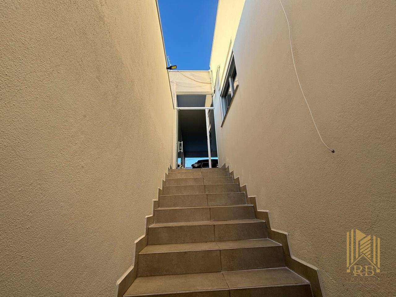 Casa à venda com 3 quartos, 320m² - Foto 18