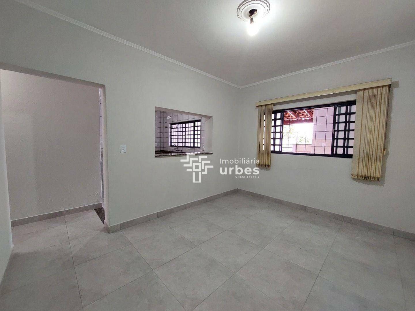 Casa para alugar com 4 quartos, 255m² - Foto 13