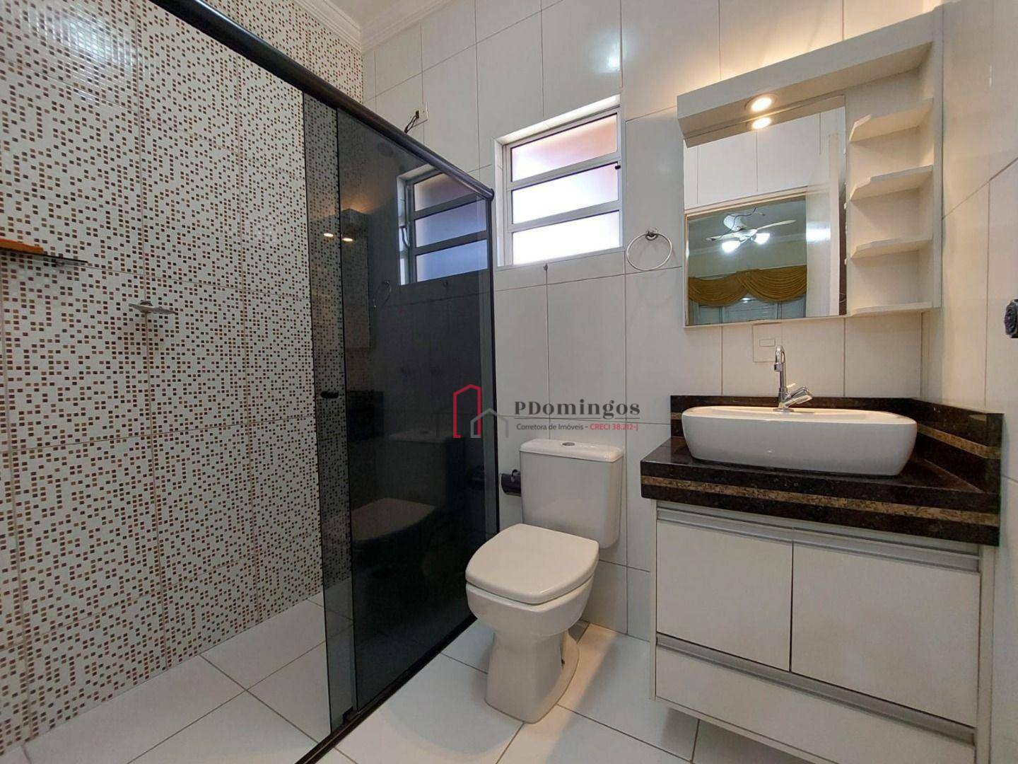 Casa para alugar com 2 quartos, 168m² - Foto 18