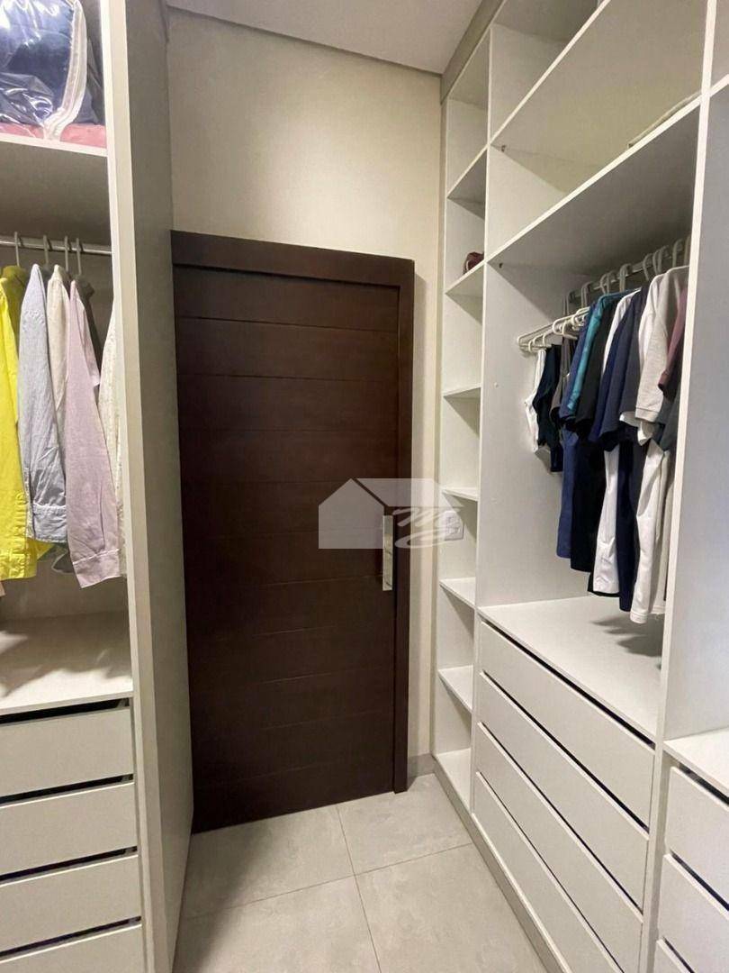 Casa à venda com 4 quartos, 250m² - Foto 22