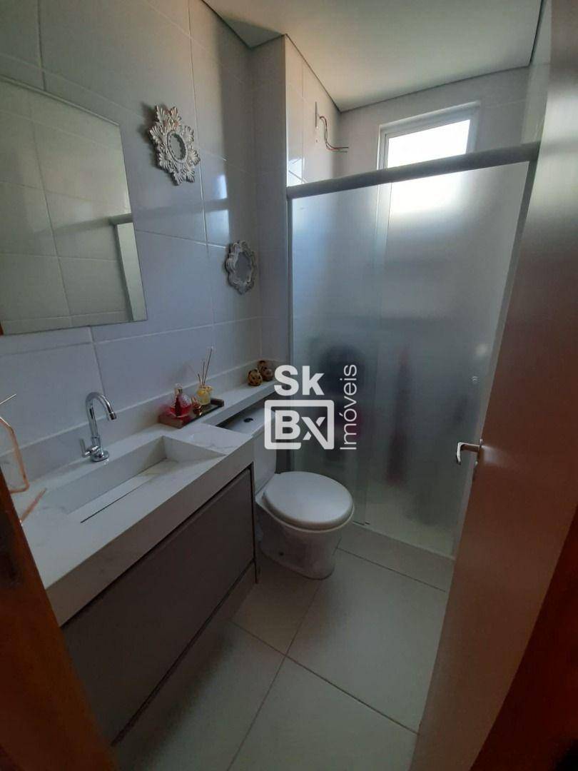 Apartamento à venda com 2 quartos, 62m² - Foto 15