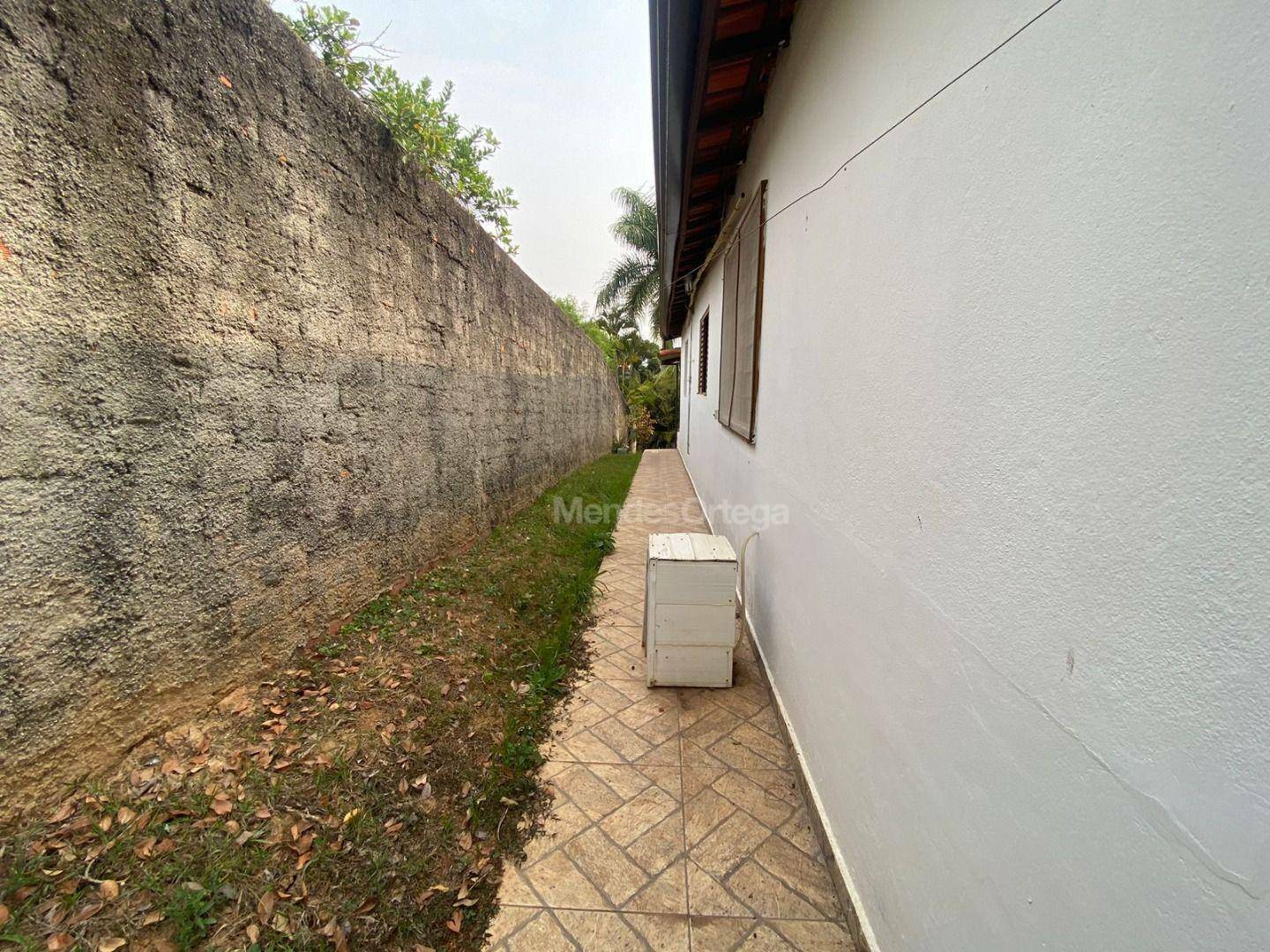 Chácara à venda com 3 quartos, 176m² - Foto 13