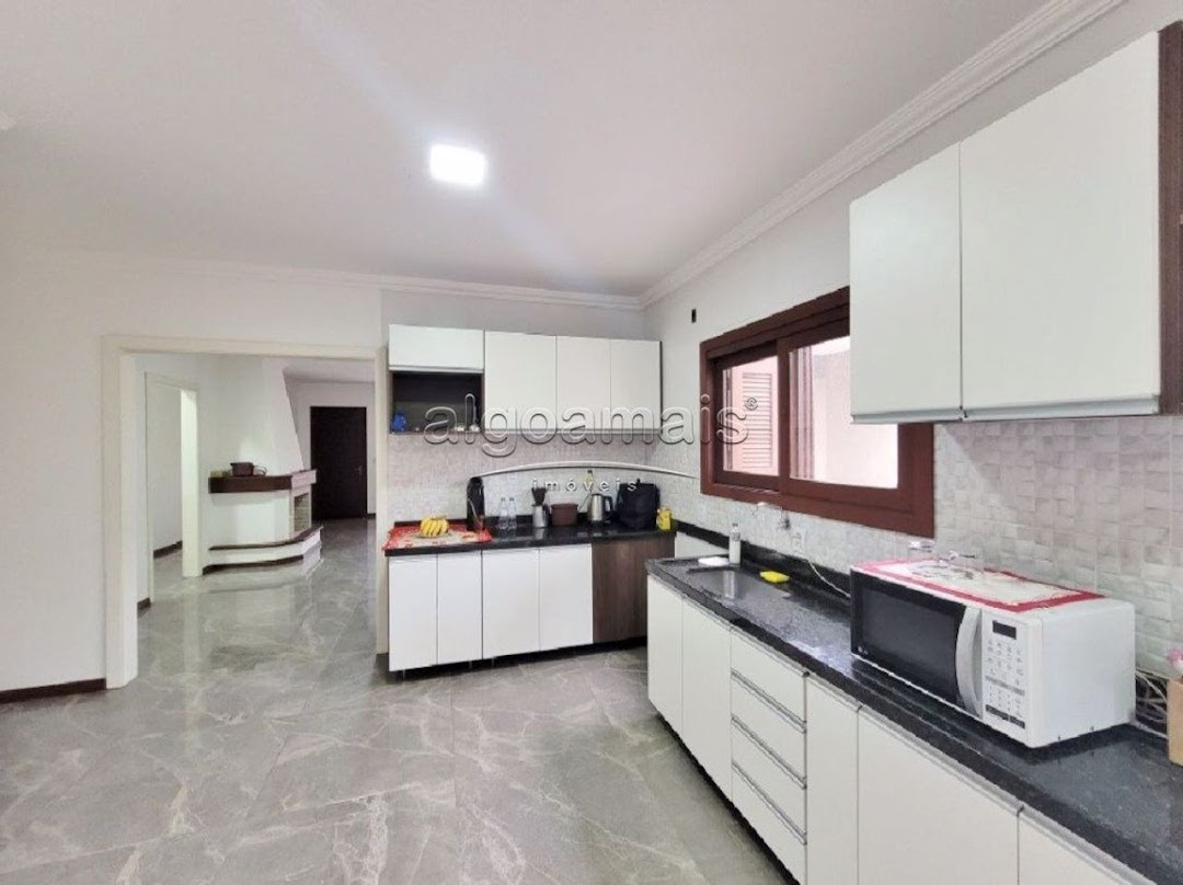 Casa à venda com 4 quartos, 215m² - Foto 19