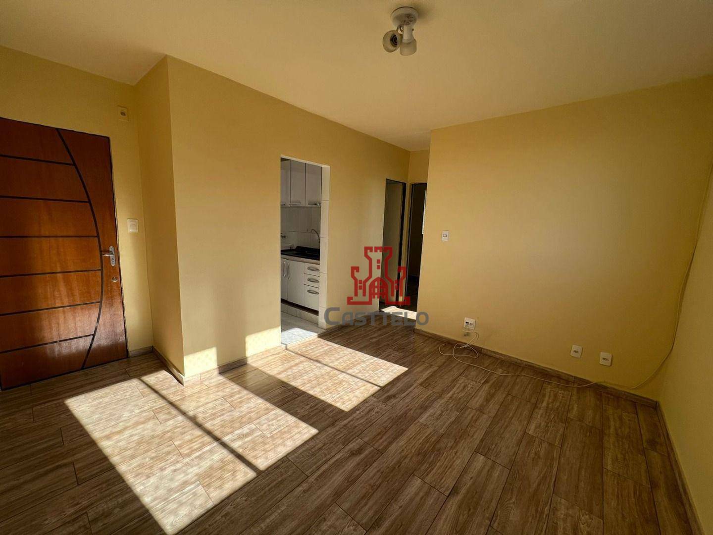 Apartamento para alugar com 2 quartos, 50m² - Foto 1