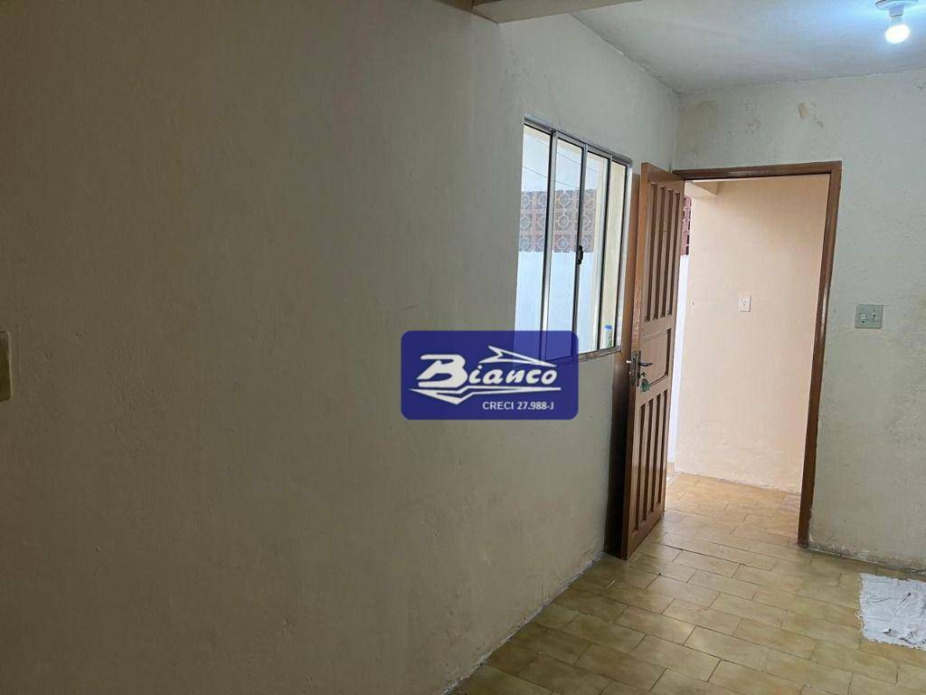 Sobrado para alugar com 1 quarto, 40m² - Foto 1