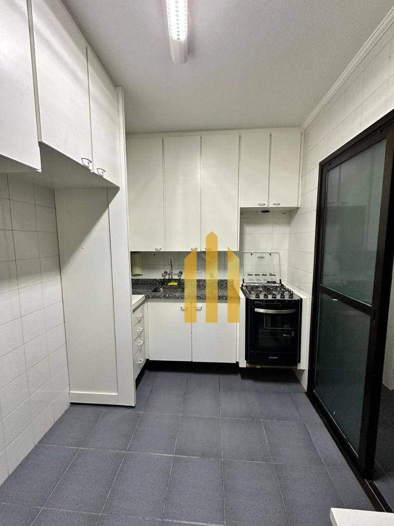 Apartamento para alugar com 3 quartos, 90m² - Foto 3