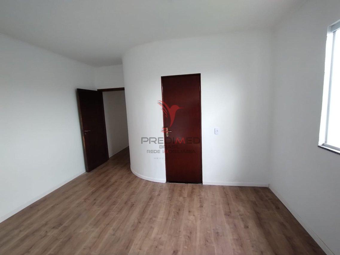 Casa à venda com 3 quartos, 230m² - Foto 8