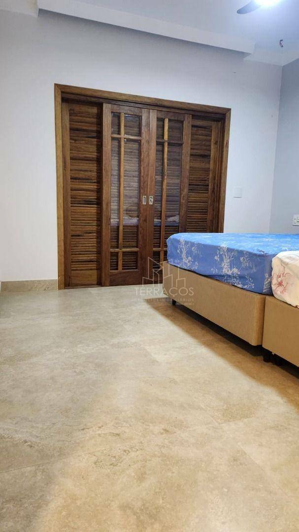 Casa à venda e aluguel com 3 quartos, 250m² - Foto 14