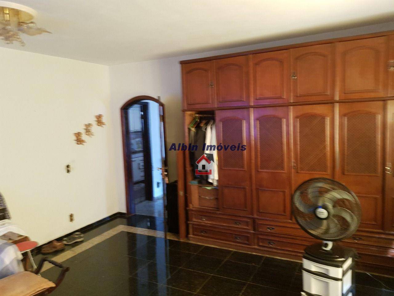 Casa à venda com 5 quartos, 255m² - Foto 12