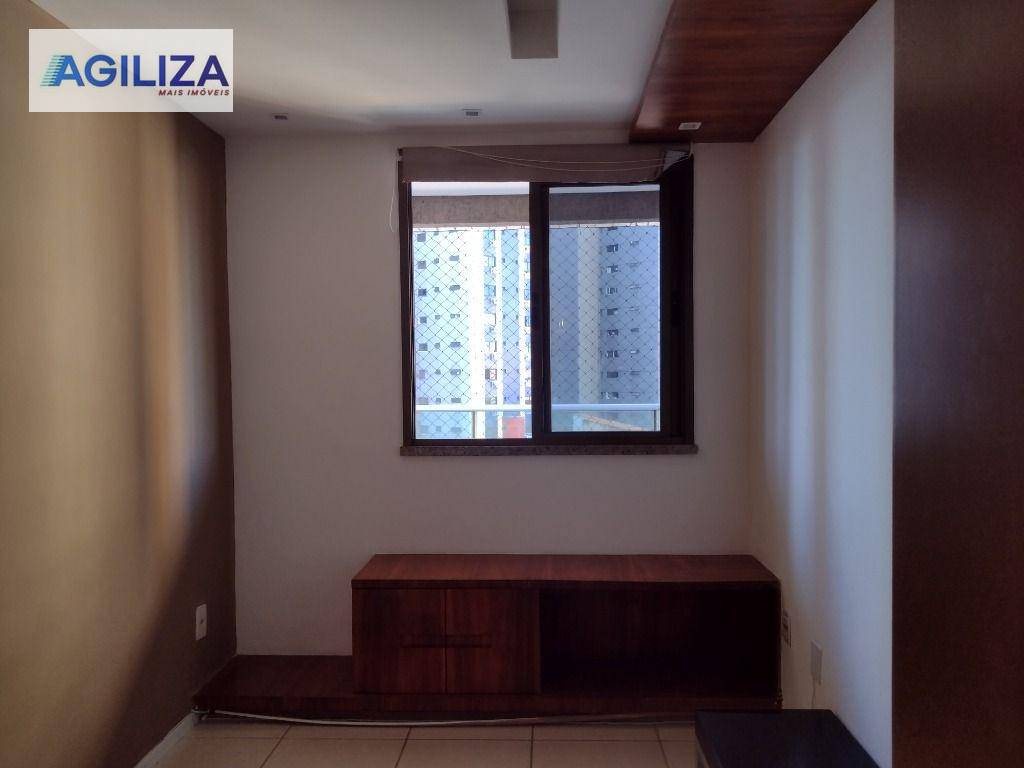 Apartamento à venda com 2 quartos, 70m² - Foto 17