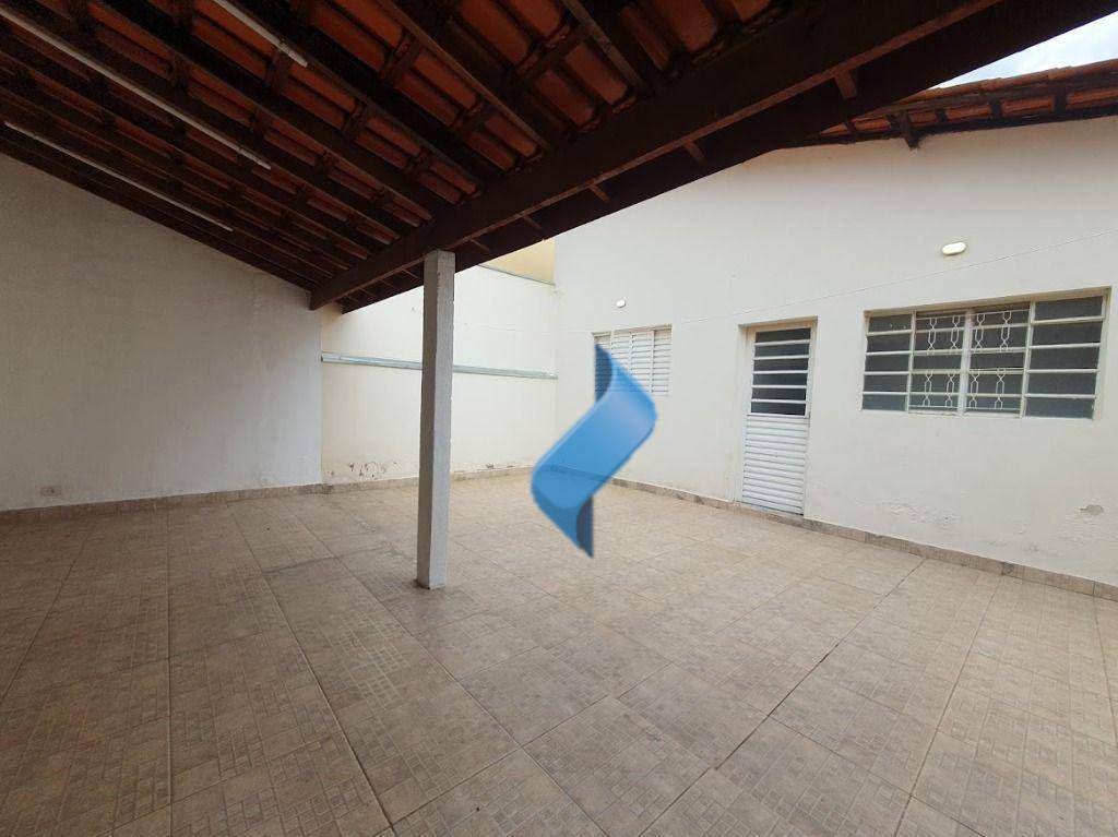 Casa à venda com 2 quartos, 80m² - Foto 25