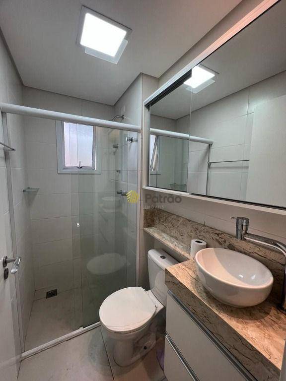 Apartamento à venda com 2 quartos, 65m² - Foto 24