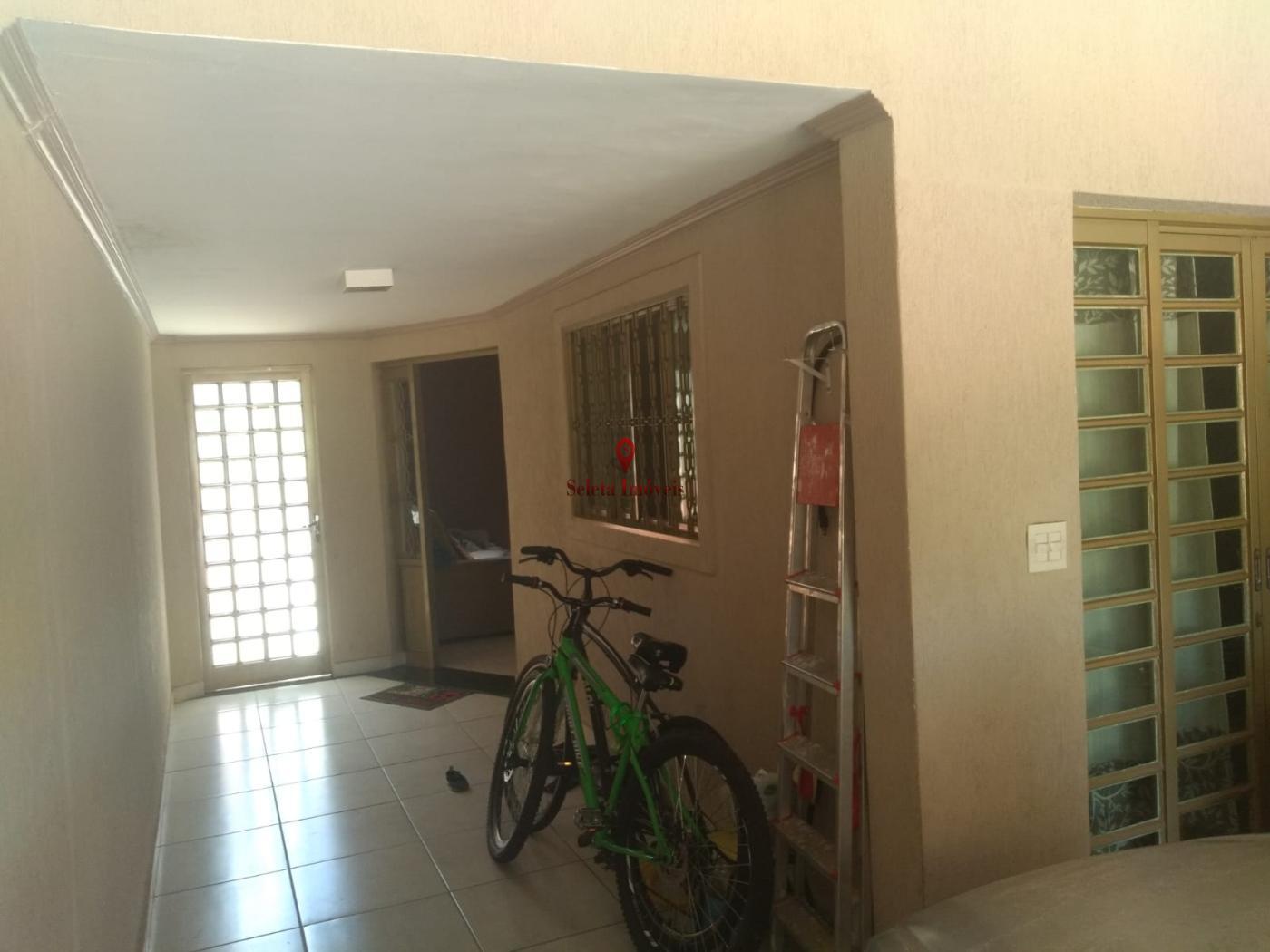 Casa à venda com 3 quartos, 140m² - Foto 2