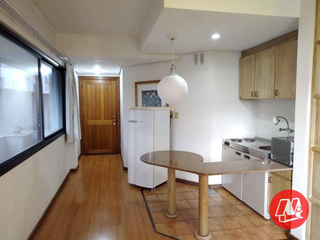 Apartamento à venda com 1 quarto, 40m² - Foto 1