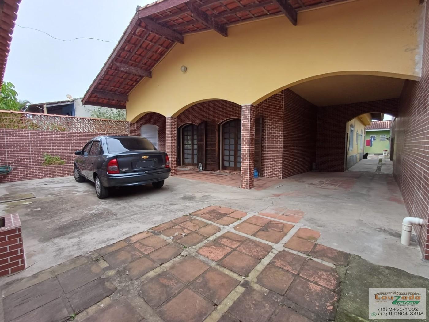 Casa à venda com 3 quartos, 190m² - Foto 1